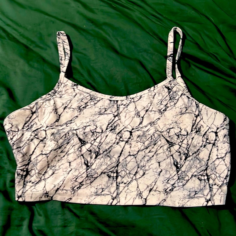 XL Buffbunny knockoff marble sports bra